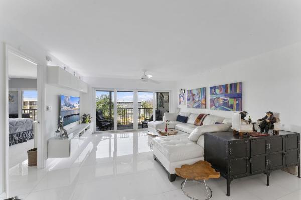 Hillsboro Cove, 1523 E Hillsboro Blvd #634, Deerfield Beach, Florida 33441, image 1