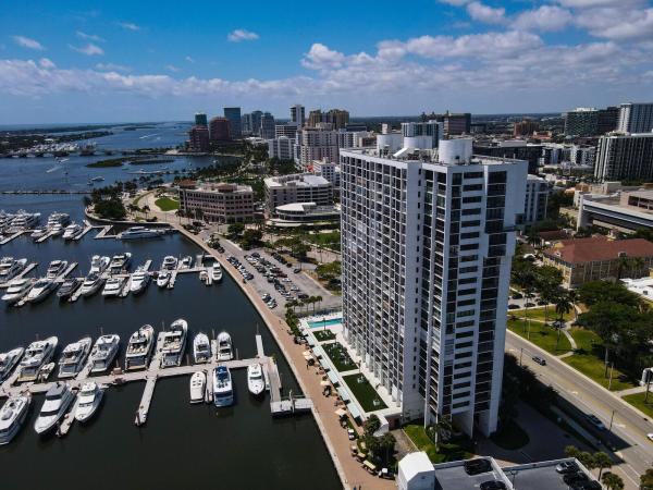 Waterview Towers, 400 N Flagler Dr #702, West Palm Beach, Florida 33401, image 1