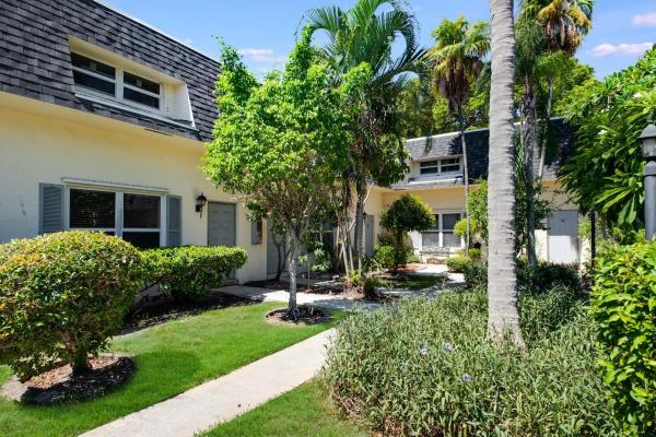 Versailles Villas, 1945 NW 4th Ave #30, Boca Raton, Florida 33432, image 1