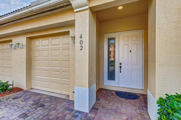 PGA Commons, 402 Commons Way, Palm Beach Gardens, Florida 33418, image 1