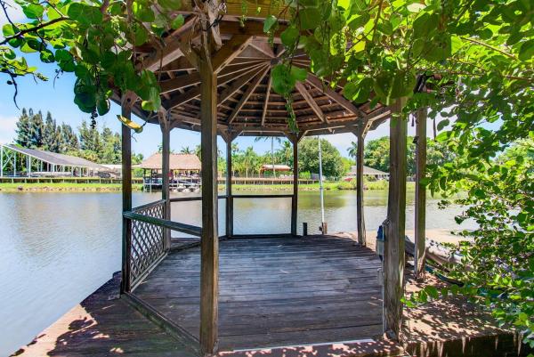 Del Rio, 420 Santa Fe Rd, West Palm Beach, Florida 33406, image 1
