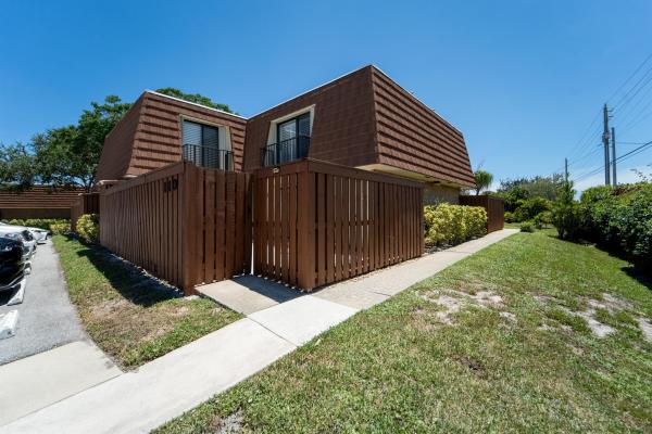 3900 County Line Rd #11d, Tequesta, Florida 33469, image 1