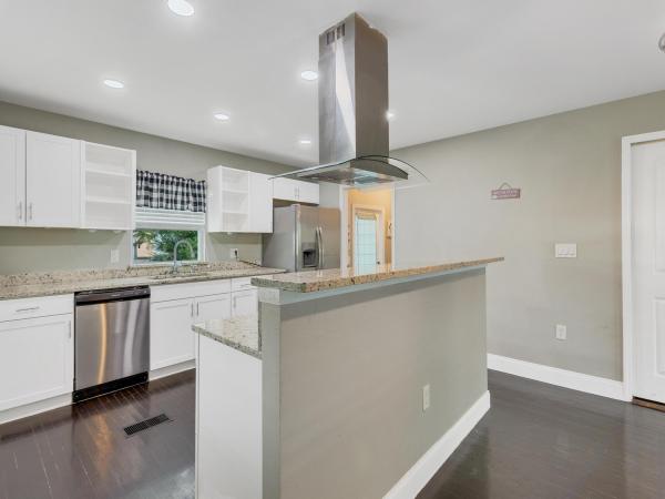 712 S 9th St, Fort Pierce, Florida 34950, image 1