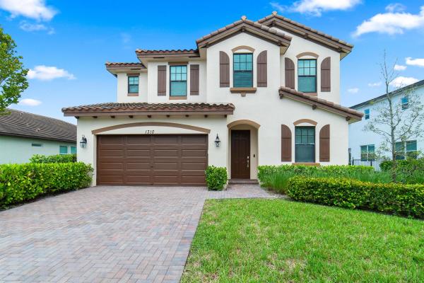 BellaSera, 1310 Whitcombe Dr, Royal Palm Beach, Florida 33411, image 1