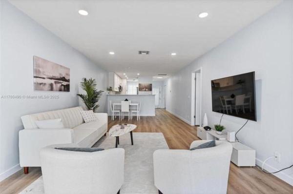 1101 Cactus Ter #203, Delray Beach, Florida 33445, image 1