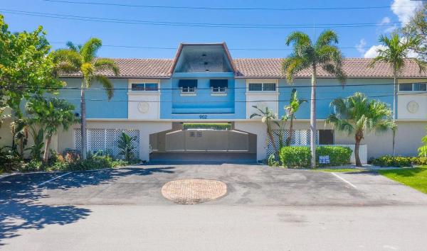 902 Palm Ave #3, Boca Raton, Florida 33432, image 1
