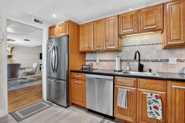 Palm-Aire Country Club 6, 3960 Oaks Clubhouse Dr #504, Pompano Beach, Florida 33069, image 1