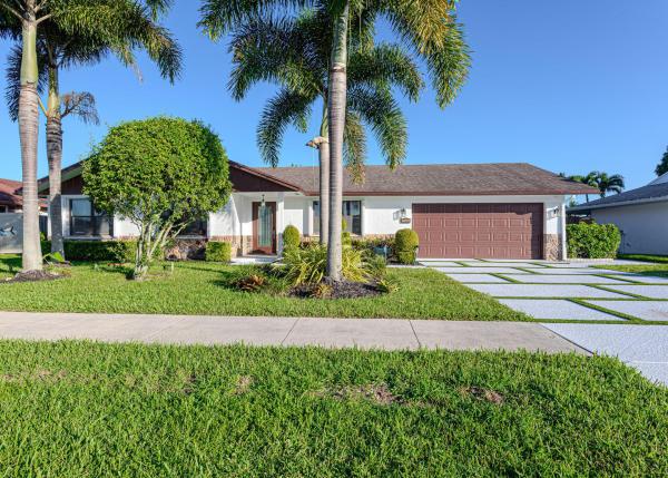 Eastwood Of Wellington, 1302 Larch Way, Wellington, Florida 33414, image 1