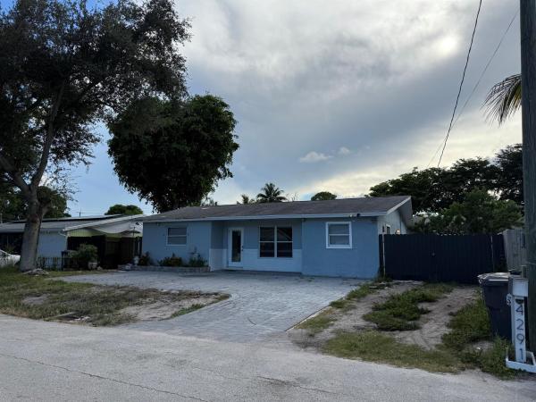 Palm Beach Farms, 4291 Wilkinson Dr, Lake Worth Beach, Florida 33461, image 1