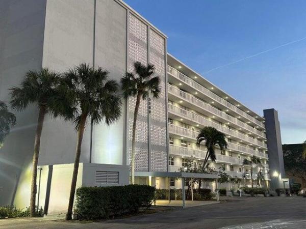 Boca Teeca, 5700 NW 2nd Ave #310, Boca Raton, Florida 33487, image 1