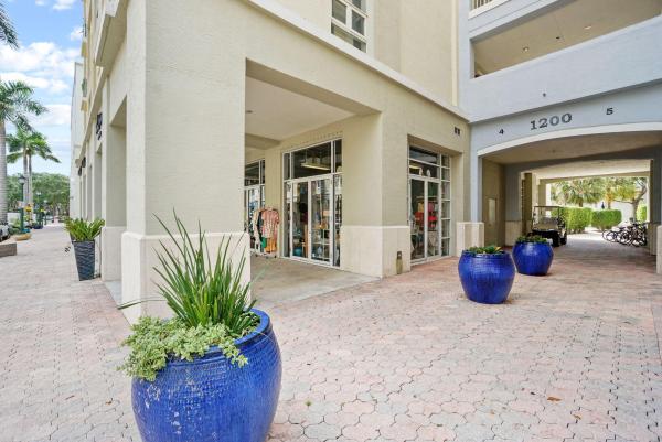 Village At Abacoa, 1200 Town Center Dr #401, Jupiter, Florida 33458, image 1