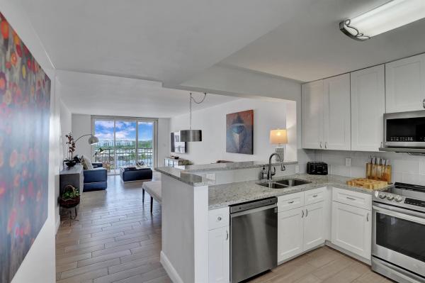 3581 S Ocean Blvd #8b, South Palm Beach, Florida 33480, image 1