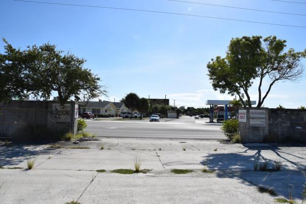 Riverside On The Loxahatchee, 1666 N Old Dixie Hwy, Jupiter, Florida 33469, image 1