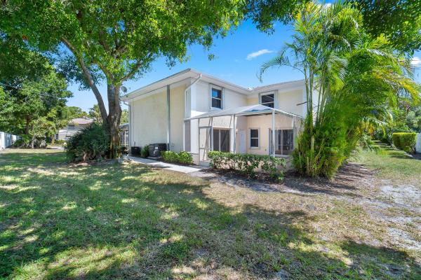 The Pines At Lawnwood, 1536 N Lawnwood Cir #3, Fort Pierce, Florida 34950, image 1