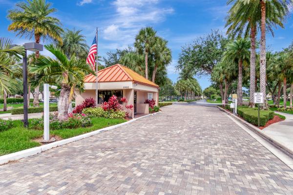 Camino Real Village, 5650 Camino Del Sol #200, Boca Raton, Florida 33433, image 3