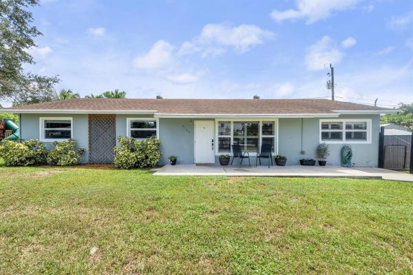Tropical Country Estates, 9182 Lantern Dr, Lake Worth Beach, Florida 33467, image 1