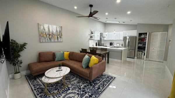 Sugar Pond Manor, 1329 Periwinkle Pl, Wellington, Florida 33414, image 1