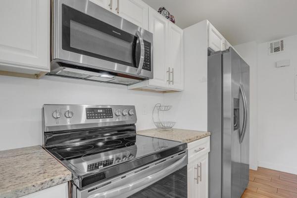 Golf Villas, 632 Brackenwood Cv, Palm Beach Gardens, Florida 33418, image 1