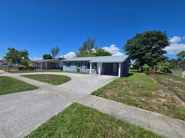 Park Manor, 2091 Avenue H, West Palm Beach, Florida 33404, image 1