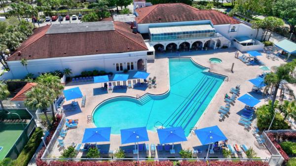 Excellente Village, 5147 Europa Dr, Boynton Beach, Florida 33437, image 1