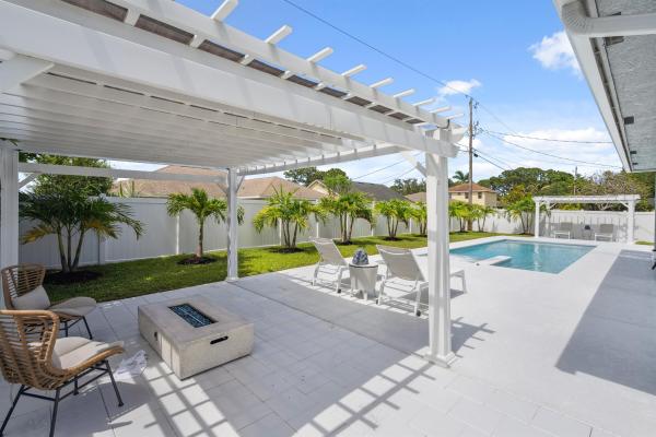 2265 SW Kenwick Ave, Port St. Lucie, Florida 34953, image 1