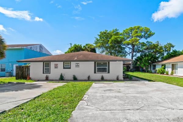 Timber Pine, 1661 W 27th St #A & B, Riviera Beach, Florida 33404, image 1