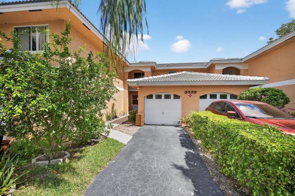 Montage By The Lake, 3239 NW 44th St #3, Oakland Park, Florida 33309, image 1