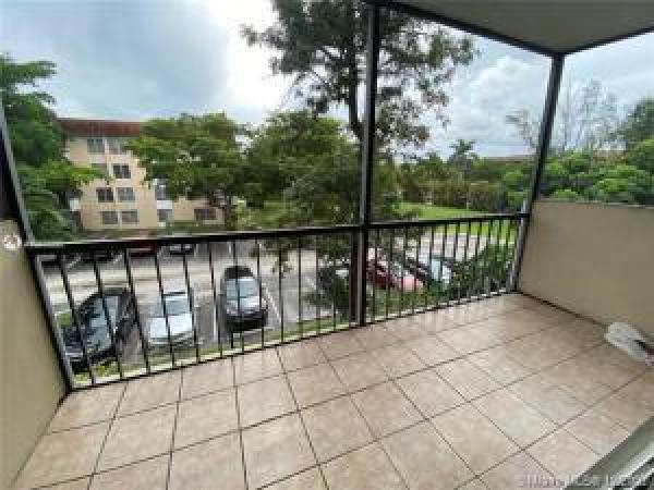 The Manors Of Inverrary, 4166 Inverrary Dr #303, Lauderhill, Florida 33319, image 3