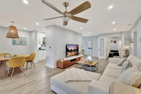 95 Pelican Pointe Dr #2010, Delray Beach, Florida 33483, image 1