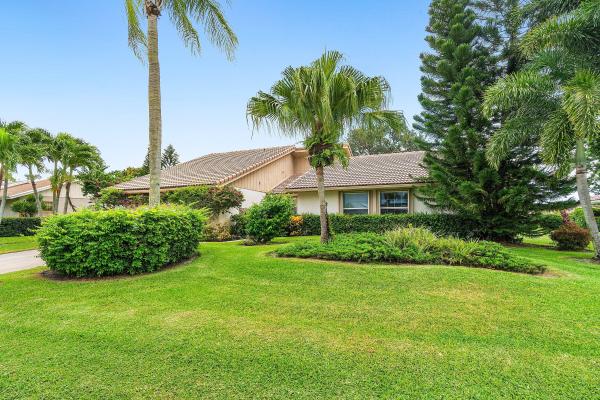 Eastpointe Country Club, 13692 Crosspointe Dr, Palm Beach Gardens, Florida 33418, image 1