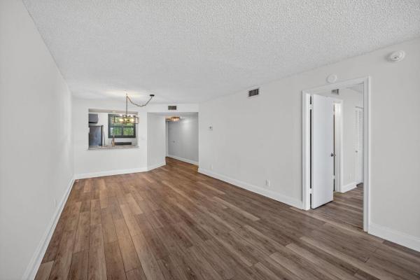 Lake Emerald, 117 Lake Emerald Dr #208, Oakland Park, Florida 33309, image 2