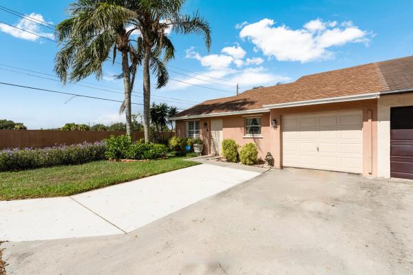 Lee's Crossing, 5721 Bennington Way, Lake Worth, Florida 33463, image 1