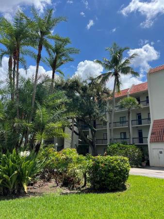The Senate, 3050 Presidential Way #403, West Palm Beach, Florida 33401, image 1
