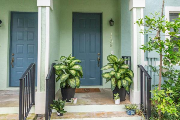 Elan In The City, 1109 Florida Ave, West Palm Beach, Florida 33401, image 1
