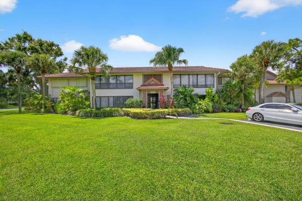 Dunbar Woods, 1100 Duncan Cir #204, Palm Beach Gardens, Florida 33418, image 1