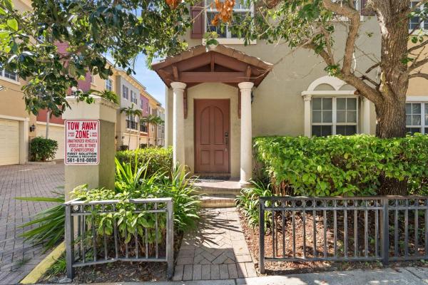 The Cloisters At Lake Worth, 601 S Federal Hwy #34, Lake Worth Beach, Florida 33460, image 1