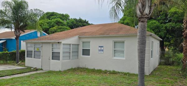 Riviera Beach Heights, 632 W 2nd St, Riviera Beach, Florida 33404, image 1
