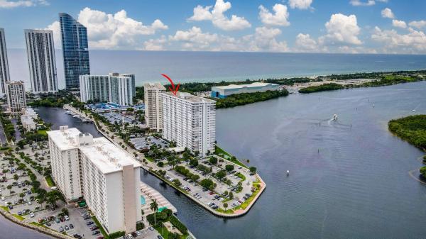 Arlen House West, 500 Bayview Dr 727, Sunny Isles Beach, Florida 33160, image 1