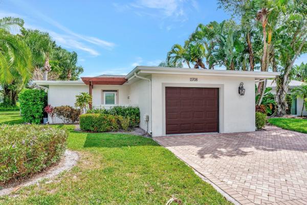 Eastpointe Country Club, 13708 Whispering Lakes Ln, West Palm Beach, Florida 33418, image 1