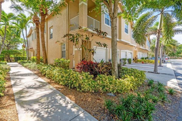 Tequesta Trace, 117 Lighthouse B Cir #B, Tequesta, Florida 33469, image 1