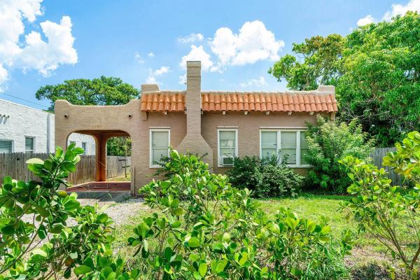 Northwood Hills, 3906 Greenwood Ave, West Palm Beach, Florida 33407, image 1