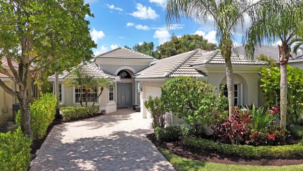 Manchester Lakes Estates At Wycliffe, 10544 Northgreen Dr, Wellington, Florida 33449, image 1