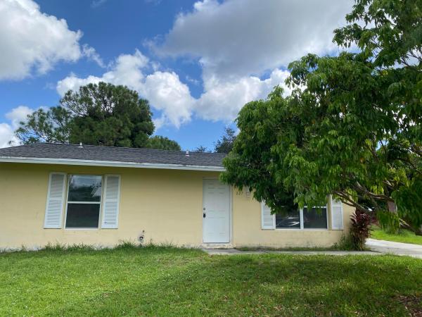 Floresta Pines, 227 NE Camelot Dr, Port St. Lucie, Florida 34983, image 1