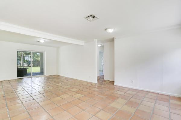 Lake Park Manor, 2601 Conroy Dr, North Palm Beach, Florida 33403, image 2