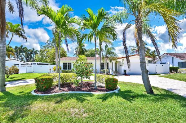 The Cove, 904 SE 12th St, Deerfield Beach, Florida 33441, image 1