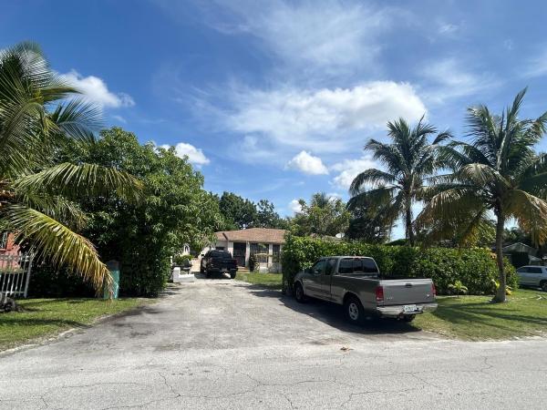 565 NW 143rd St, Miami, Florida 33168, image 1