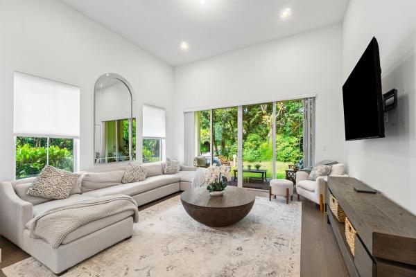 Pointe Midtown, 11401 Pointe Midtown Dr, Palm Beach Gardens, Florida 33418, image 1