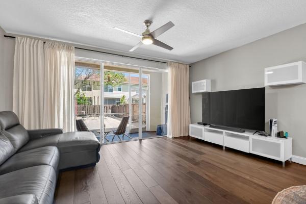 Melrose Verona Lakes, 9663 Lago Dr, Boynton Beach, Florida 33472, image 1