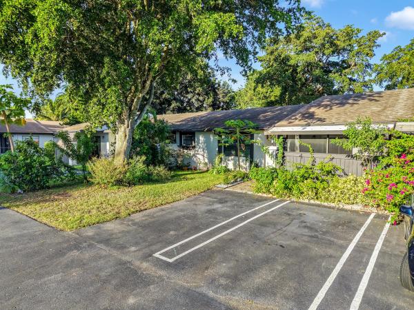 Indian Trail Villas, 77 Westecunk Dr, Royal Palm Beach, Florida 33411, image 1