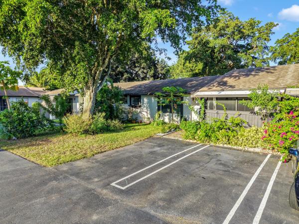 Indian Trail Villas, 77 Westecunk Dr, Royal Palm Beach, Florida 33411, image 1